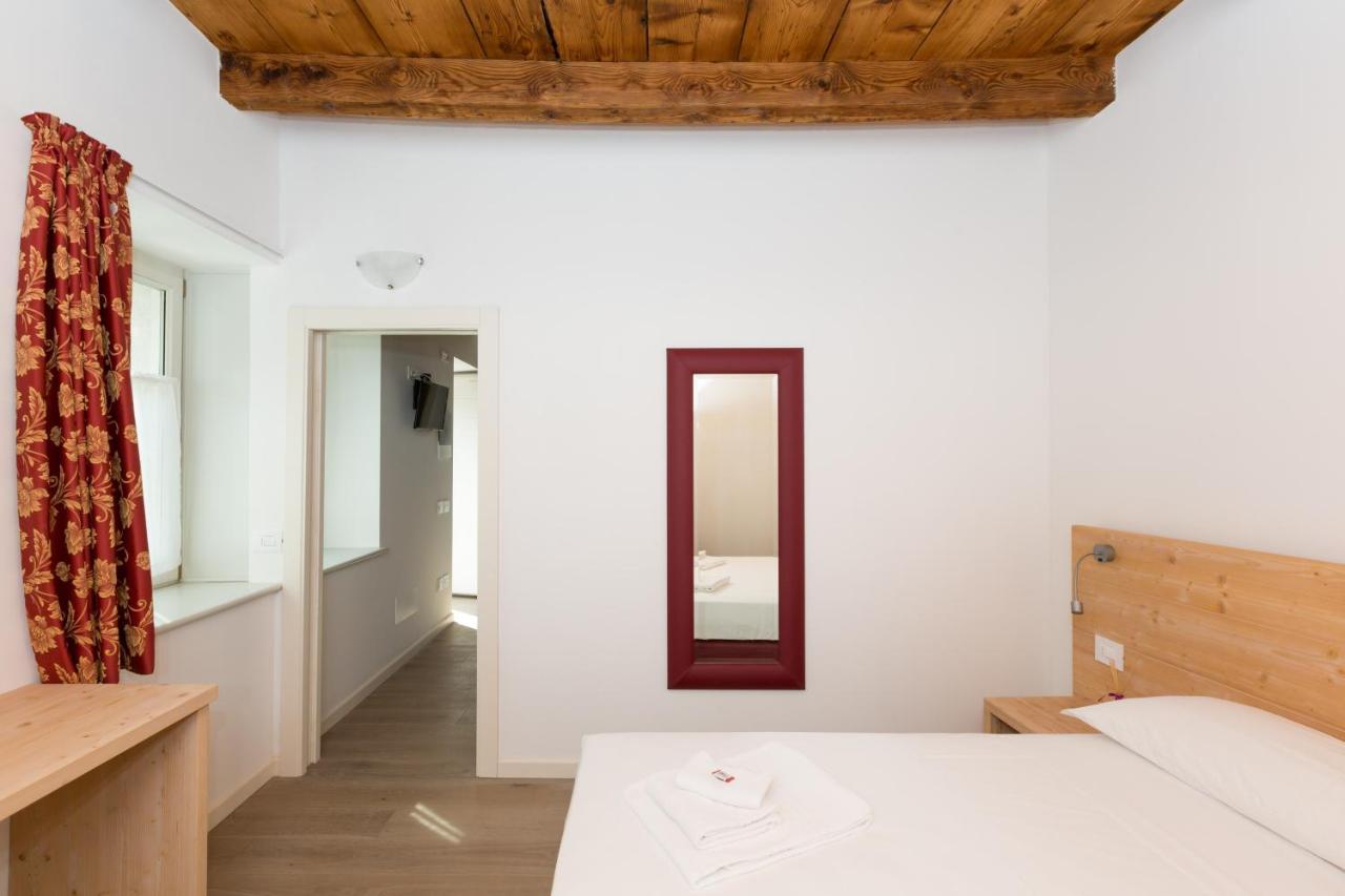 Colle Ameno Room And Breakfast Rovereto  Zewnętrze zdjęcie
