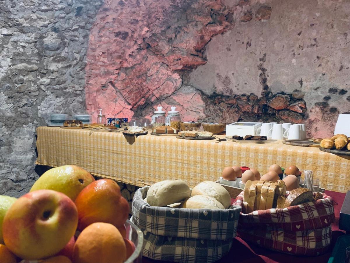 Colle Ameno Room And Breakfast Rovereto  Zewnętrze zdjęcie