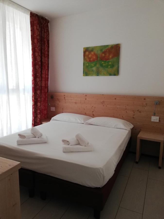 Colle Ameno Room And Breakfast Rovereto  Zewnętrze zdjęcie