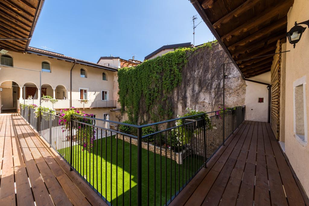 Colle Ameno Room And Breakfast Rovereto  Zewnętrze zdjęcie