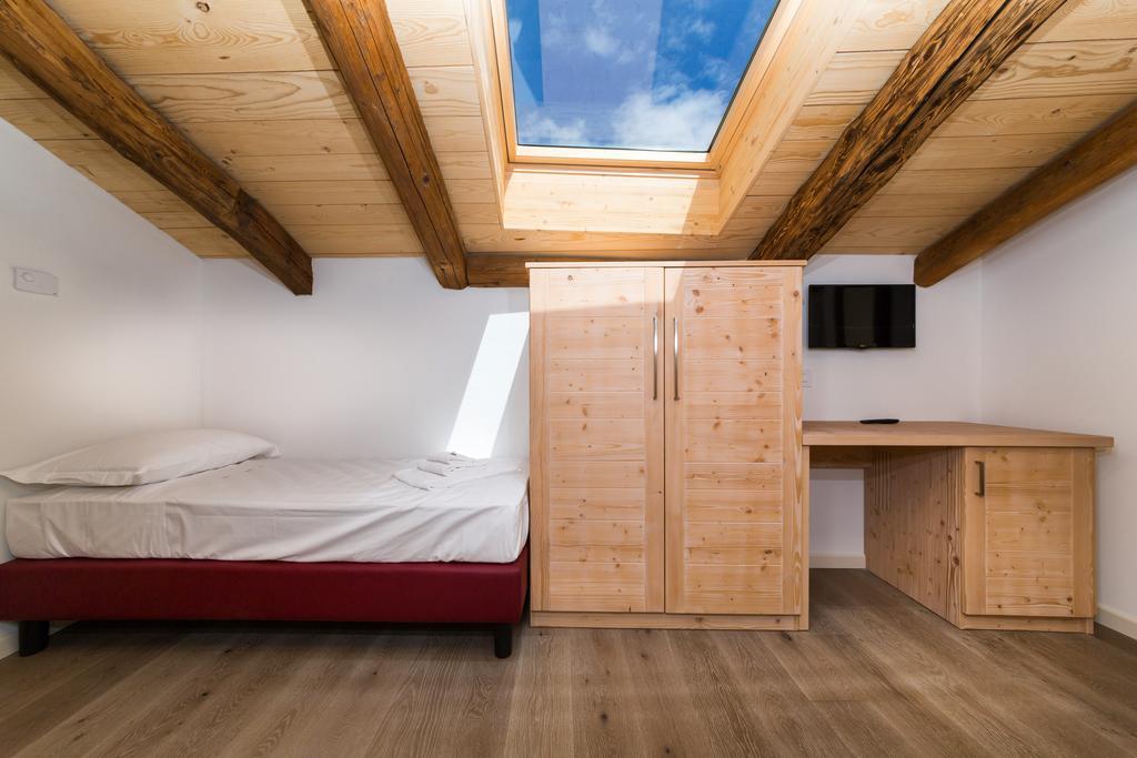 Colle Ameno Room And Breakfast Rovereto  Pokój zdjęcie