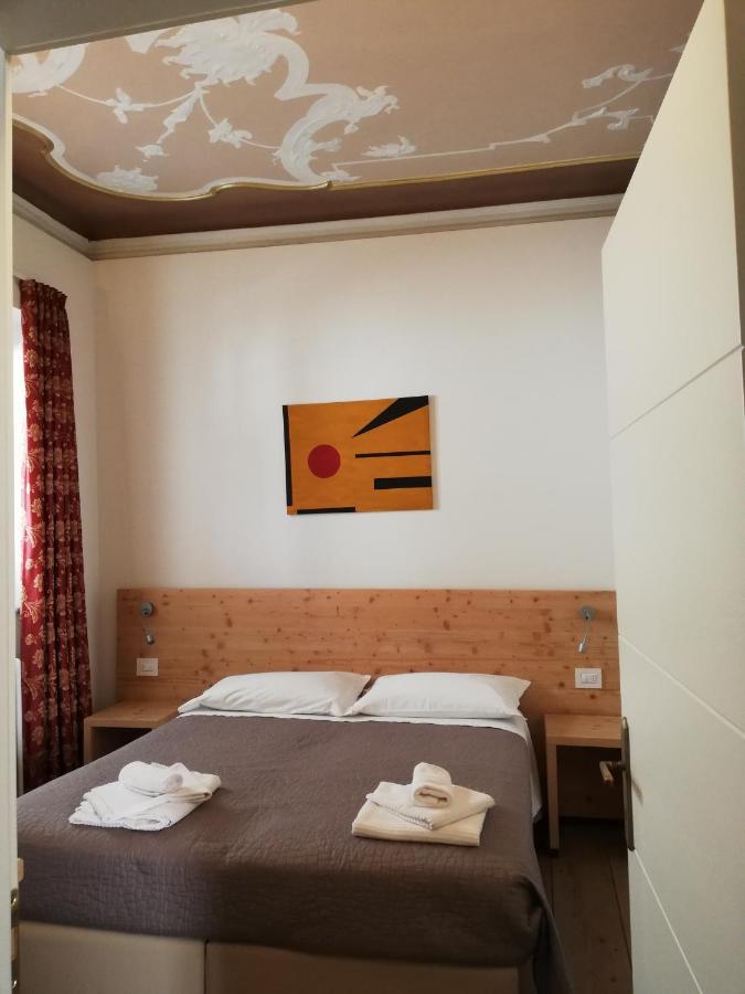 Colle Ameno Room And Breakfast Rovereto  Zewnętrze zdjęcie