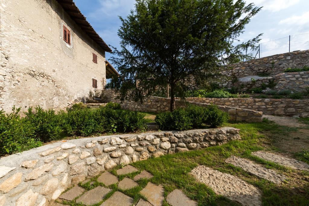 Colle Ameno Room And Breakfast Rovereto  Zewnętrze zdjęcie