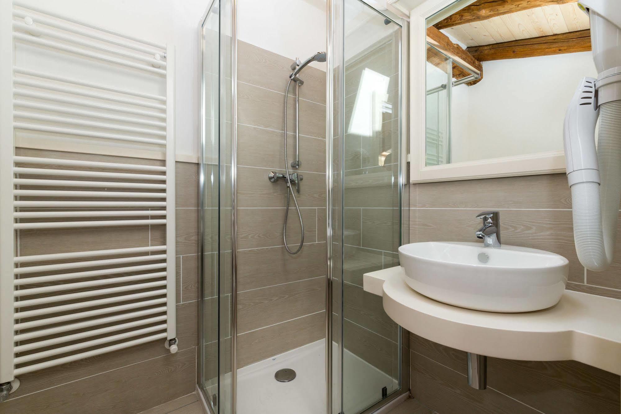 Colle Ameno Room And Breakfast Rovereto  Zewnętrze zdjęcie