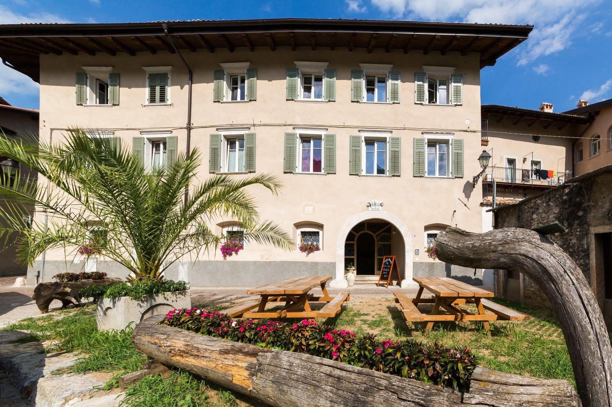 Colle Ameno Room And Breakfast Rovereto  Zewnętrze zdjęcie