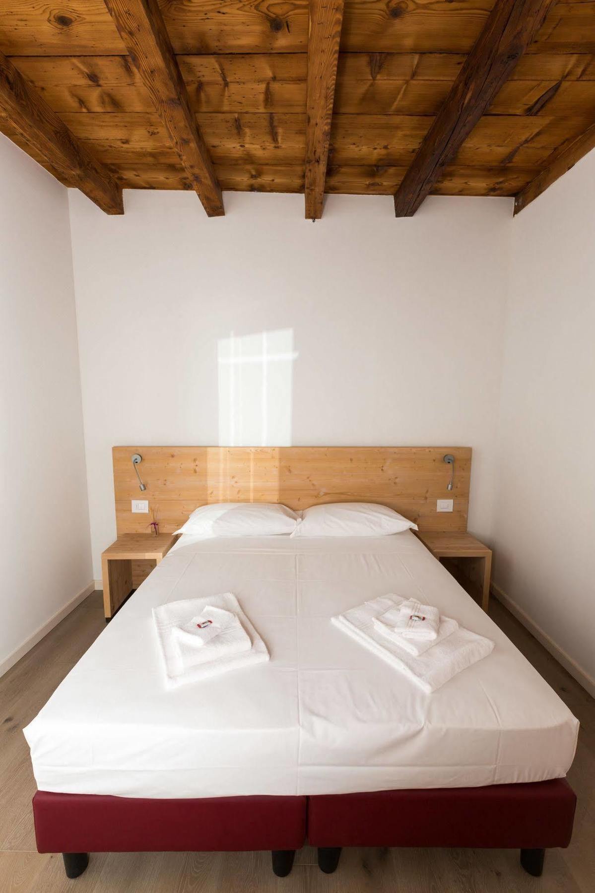 Colle Ameno Room And Breakfast Rovereto  Zewnętrze zdjęcie