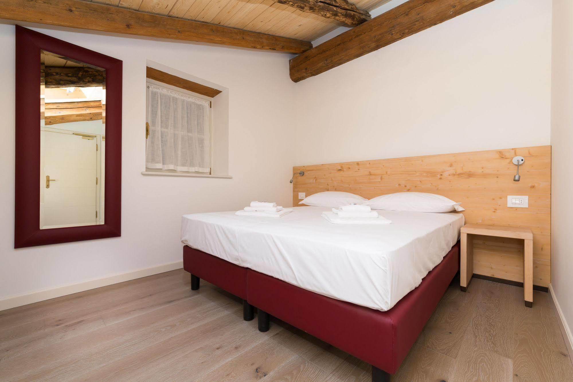 Colle Ameno Room And Breakfast Rovereto  Zewnętrze zdjęcie
